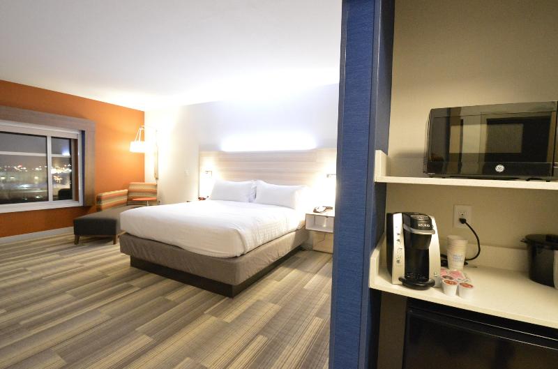 غرفة قياسية سرير كينج, Holiday Inn Express & Suites Toledo South   Perrysburg, An Ihg