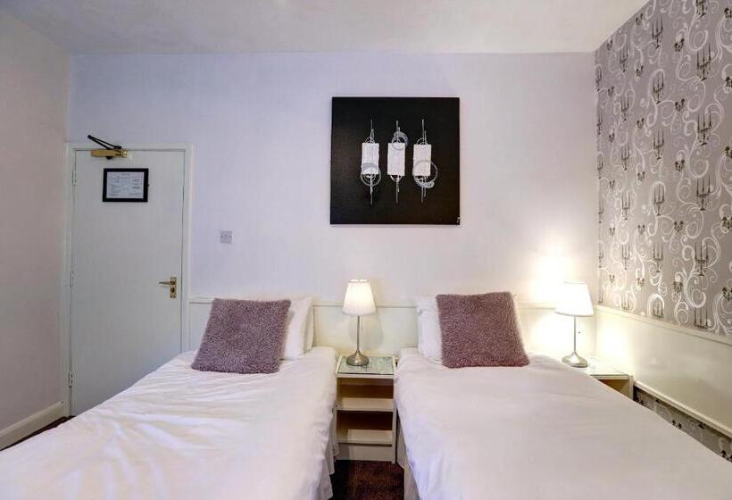 スタンダードルーム, Manor Court