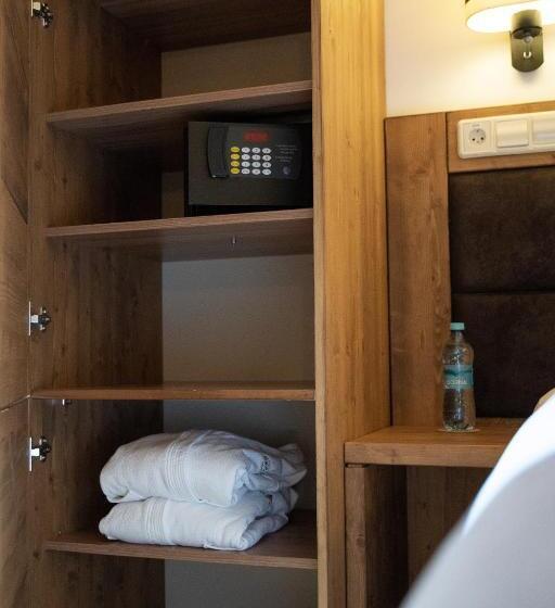 주니어 스위트, Teleferic Grand