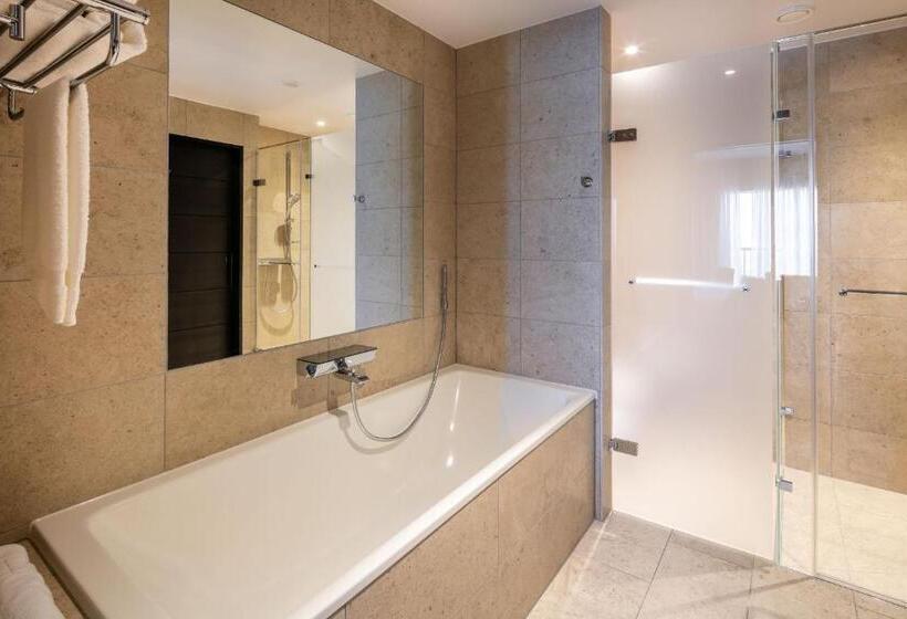 חדר דלוקס, Twr Y Felin