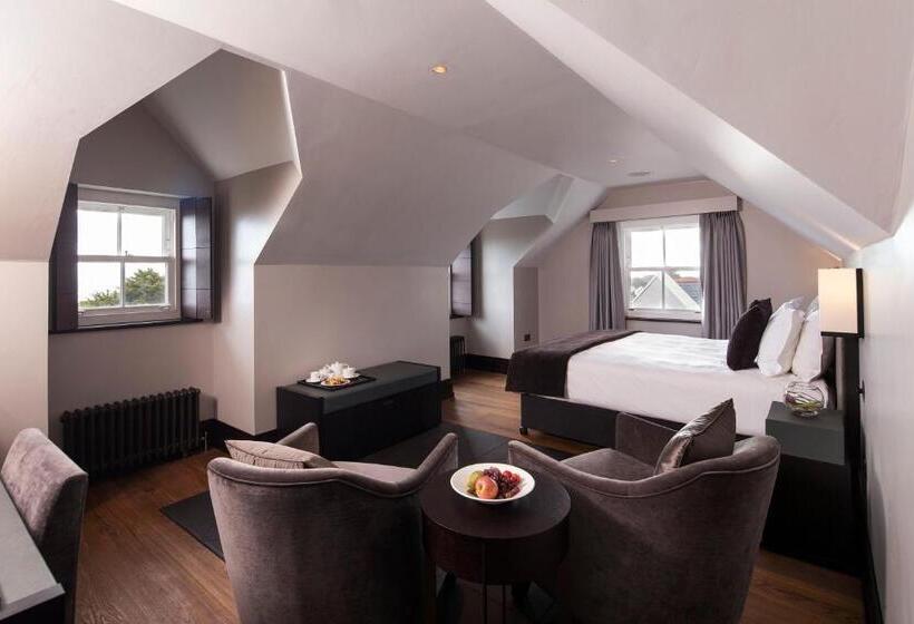 חדר סופריור, Twr Y Felin