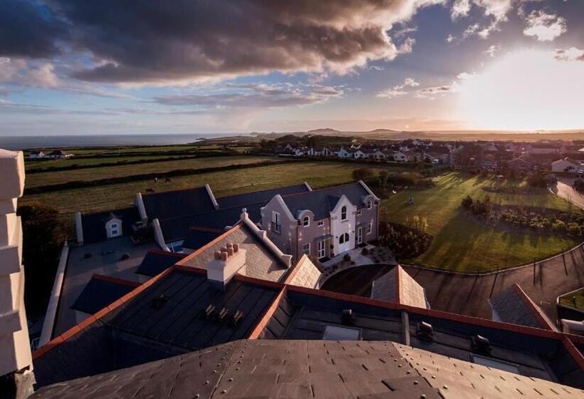 Люкс, Twr Y Felin