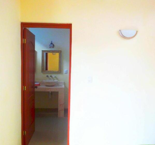 חדר דחוקס עם מיטת קינג, Merida Santiago Hotel Boutique