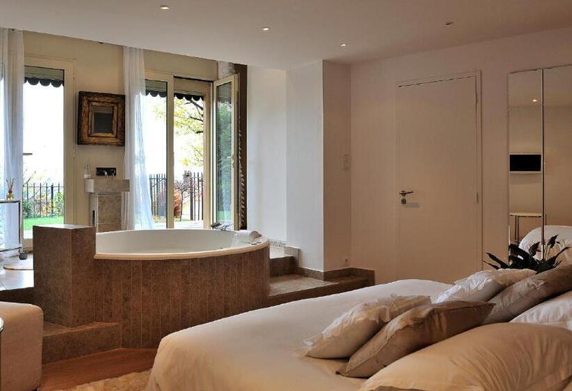 سوییت لوکس, Le Gourguillon