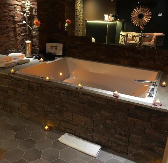 Номер Deluxe, Le Gourguillon