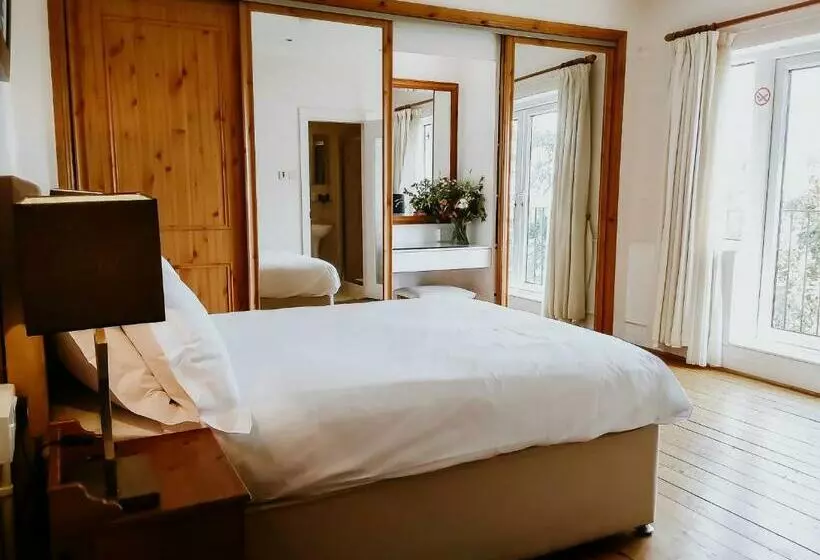 اتاق لوکس با چشم‌انداز دریا, The Sands B&b Rostrevor