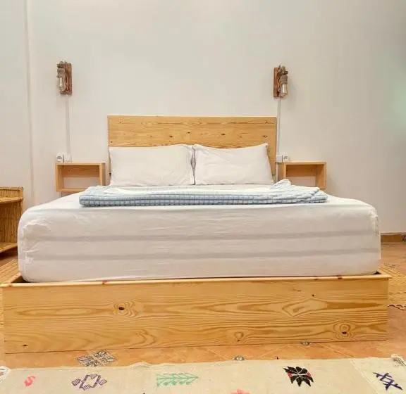 ガーデンビュースタンダードルーム, Arima Surf House