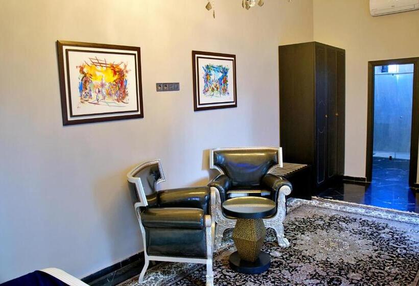 Номер Стандарт, Dar Chrifa