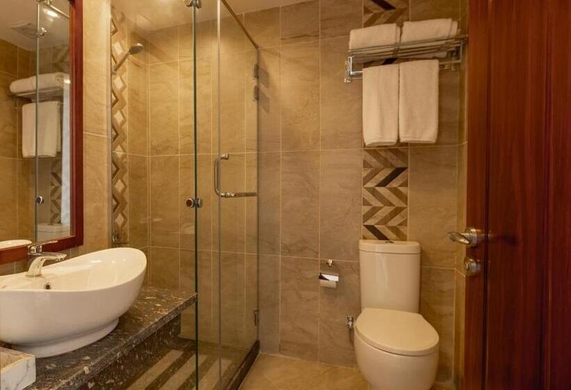 Deluxe Suite Sea View, Oyster Bay Beach Suites