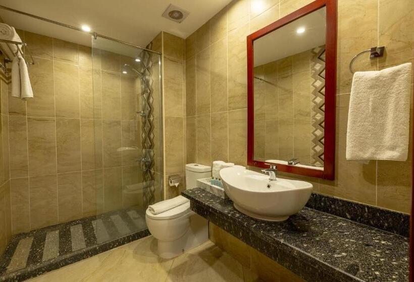 Deluxe Suite Sea View, Oyster Bay Beach Suites