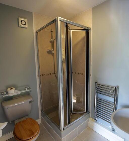 اتاق استاندارد, Fitzwarine House Whittington
