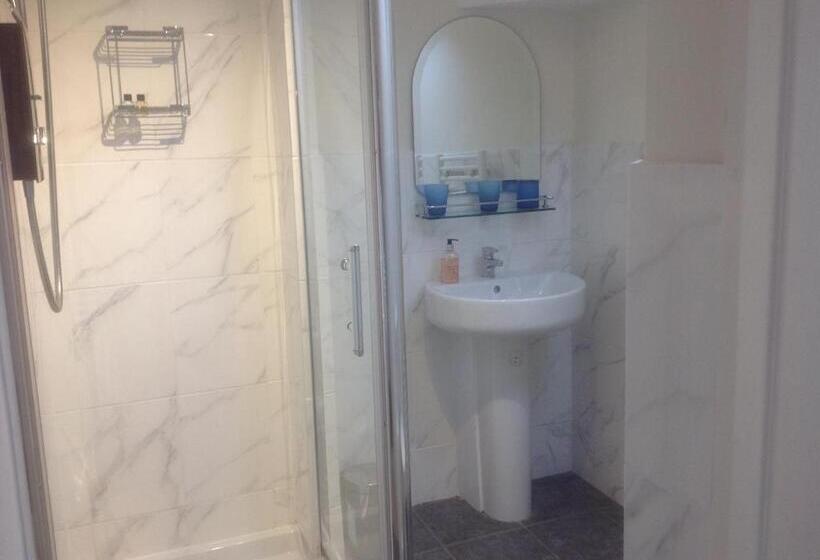Номер Superior, The Coach House