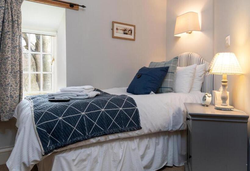 غرفة قياسية فردية, The Farmhouse At Bodnant Welsh Food