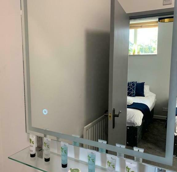 スタンダードルーム, Anglers Arms