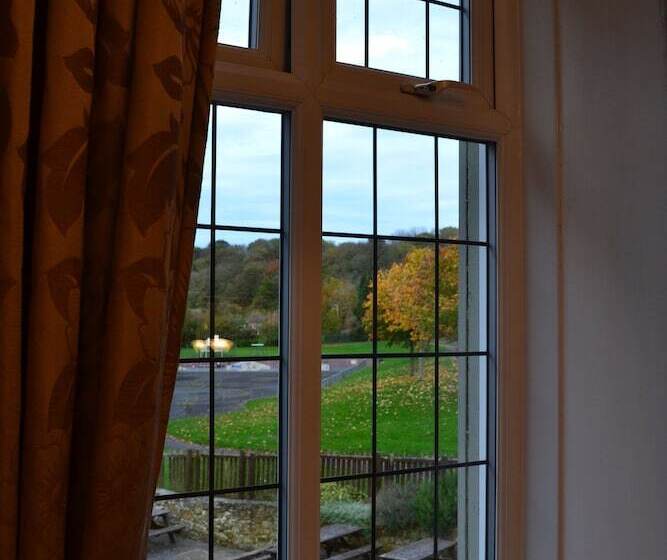 コンフォートトリプルルーム, Anglers Arms