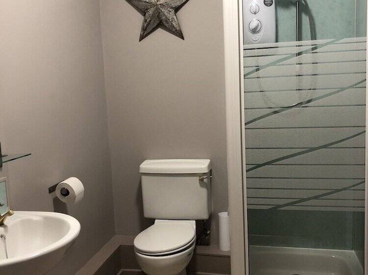 Трехместный Номер Комфорт, Anglers Arms