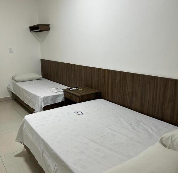 غرفة قياسية, Nova Jerusalem