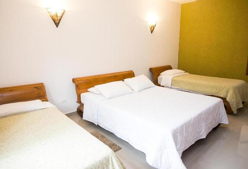 デラックストリプルルーム, Pousada Dos Condes