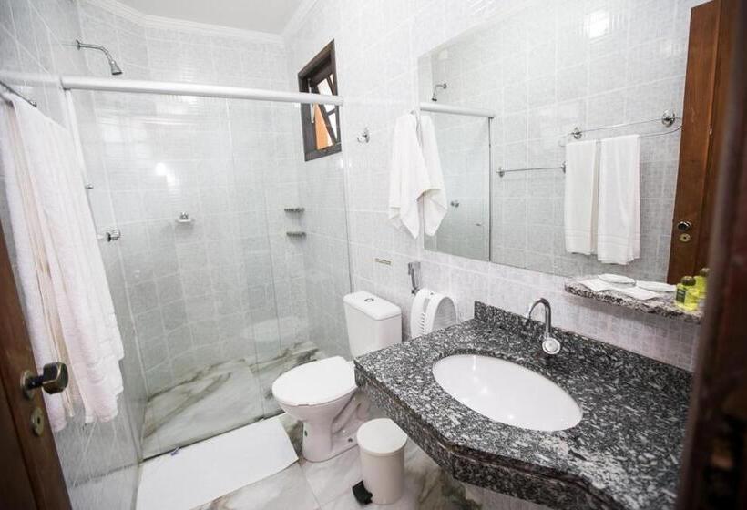 デラックストリプルルーム, Pousada Dos Condes