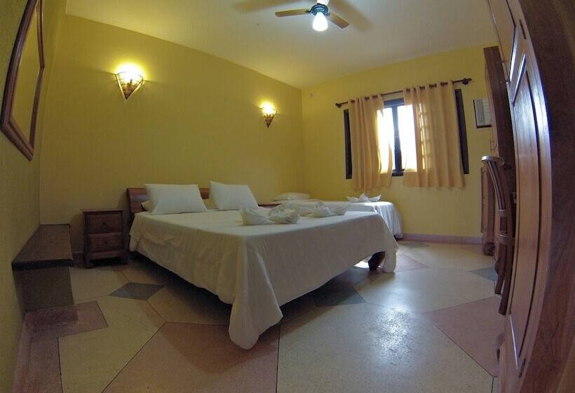 デラックスルーム, Pousada Dos Condes