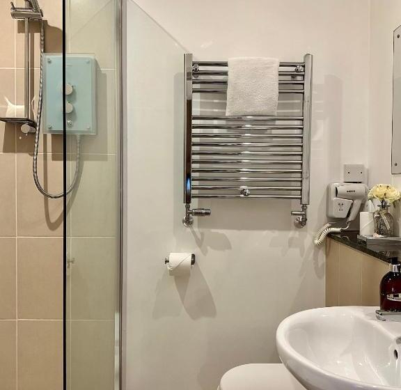 싱글 기본룸, The Churchill Court