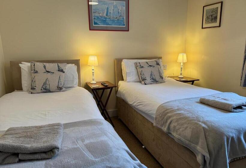 스탠다드 룸, The Pilot Boat Inn, Isle Of Wight