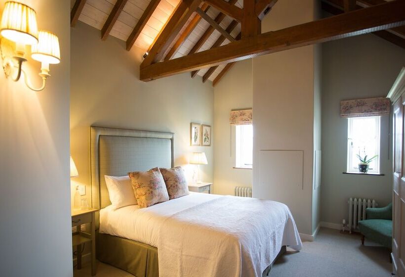 豪华房间, The Three Daggers