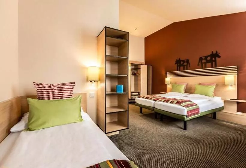 اتاق استاندارد سه نفره, Tui Blue Schladming