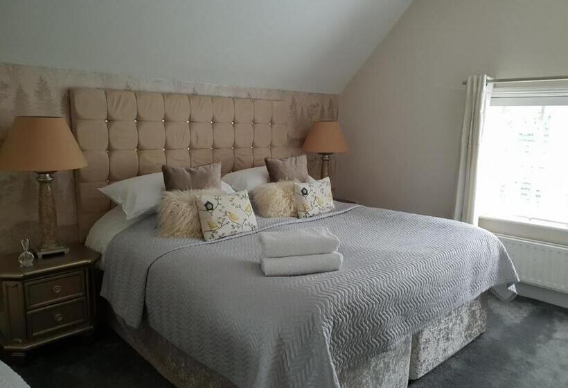 Апартаменты 3 Спальни, Newmarket Boutique Apartments