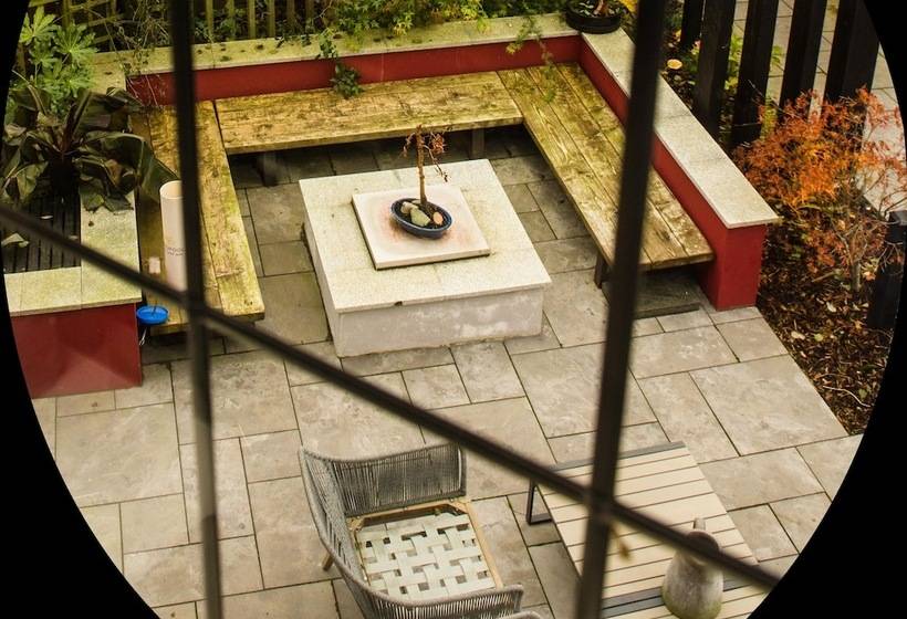 غرفة قياسية سرير كينج, Blackwell House