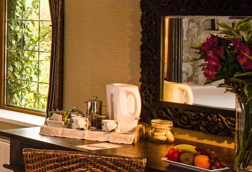 غرفة قياسية سرير كينج, Blackwell House