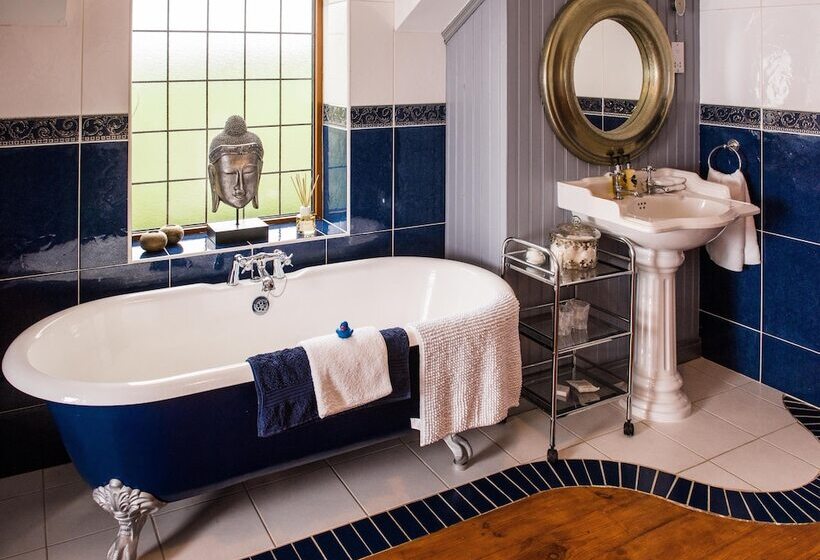 غرفة قياسية سرير كينج, Blackwell House