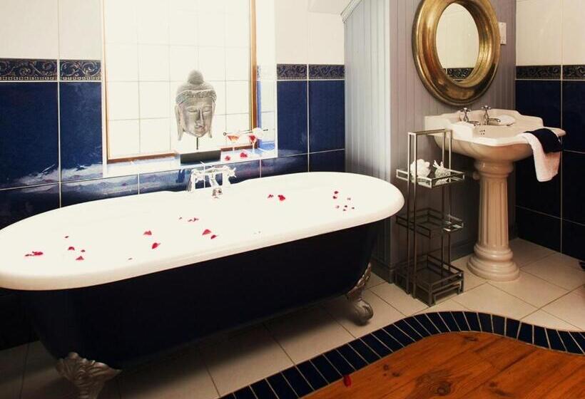 غرفة قياسية سرير كينج, Blackwell House