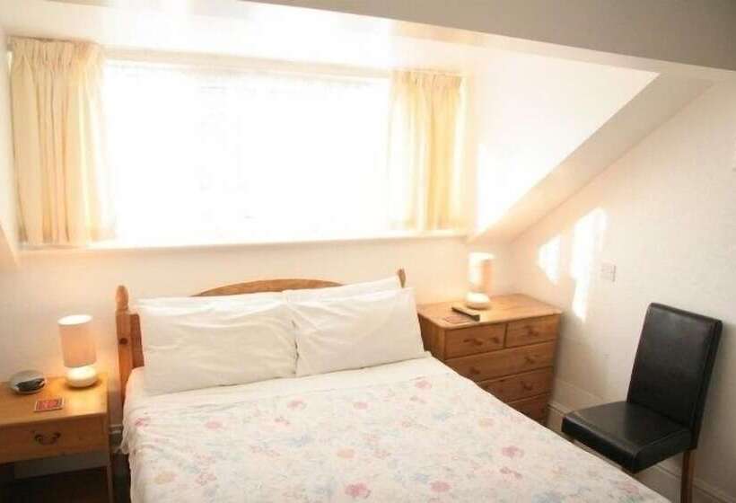 스탠다드 룸, Morrisy House