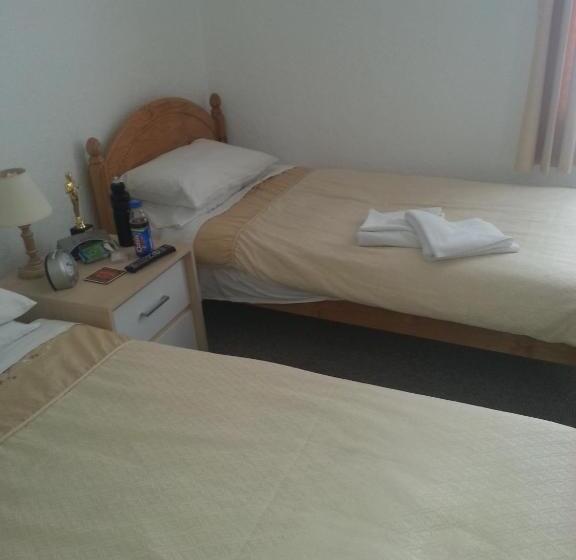 스탠다드 룸, Morrisy House