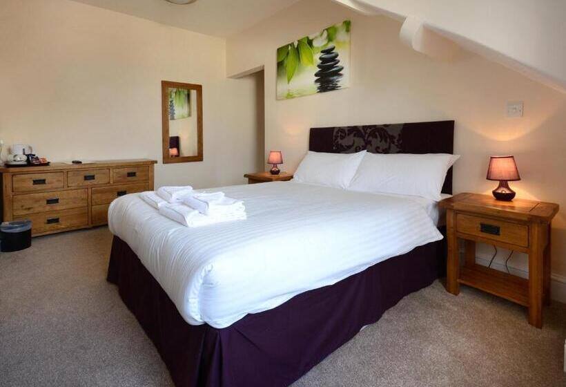 Люкс Семейный 2 Спальни, Stones Hotel And Bar