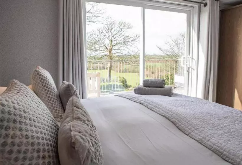 バルコニー付きデラックスルーム, Tregaddra Farm B&b