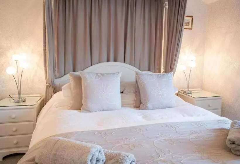 キングサイズベッドのスタンダードルーム, Tregaddra Farm B&b