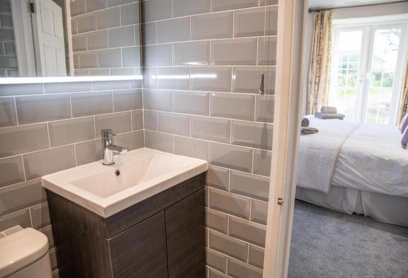 Стандартный Номер Кровать Кинг, Tregaddra Farm B&b