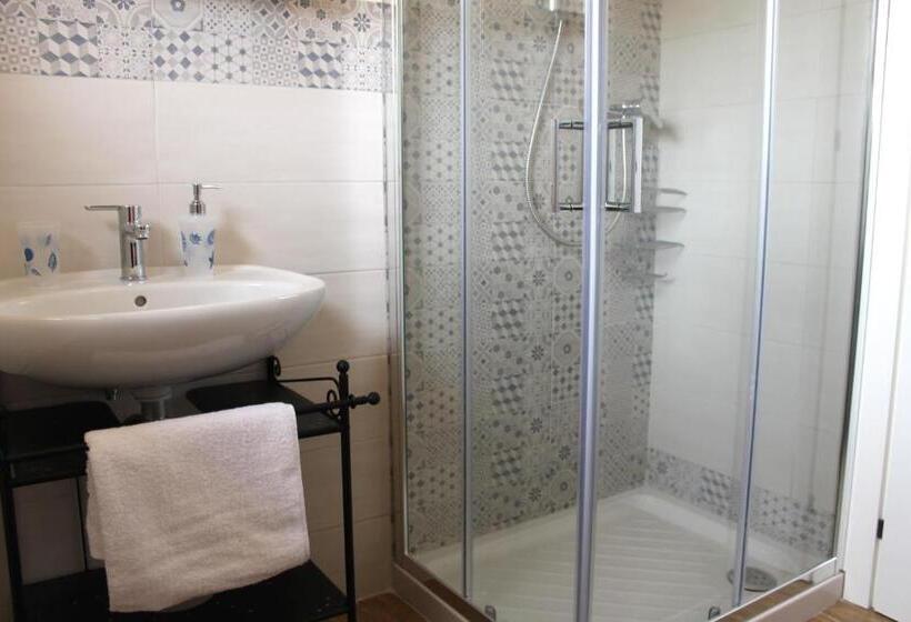 غرفة قياسية رباعية, Verdemare