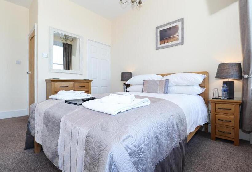 غرفة قياسية مطلّة علي البحر, Beach Front Guest House