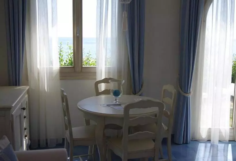 Juniorsviitti, Baia Delphis Resort