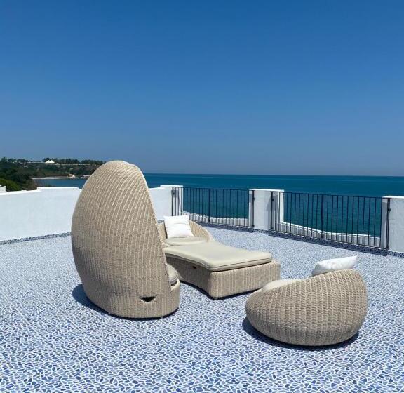 2 Bedrooms Suite Sea View, Baia Delphis Resort