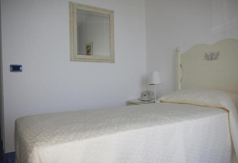اتاق کلاسیک یک تخته, Baia Delphis Resort