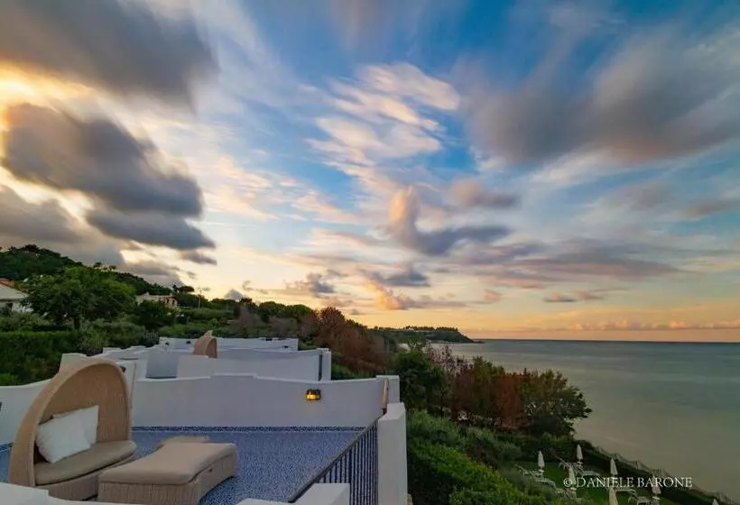 Sviitti Poreallas, Baia Delphis Resort