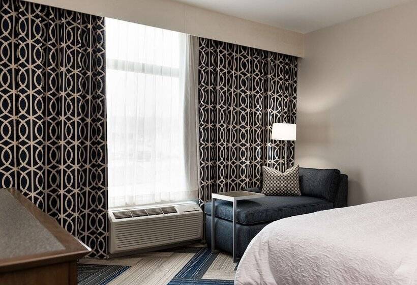 Стандартный Номер Кровать Кинг, Hampton Inn & Suites La Crosse Downtown