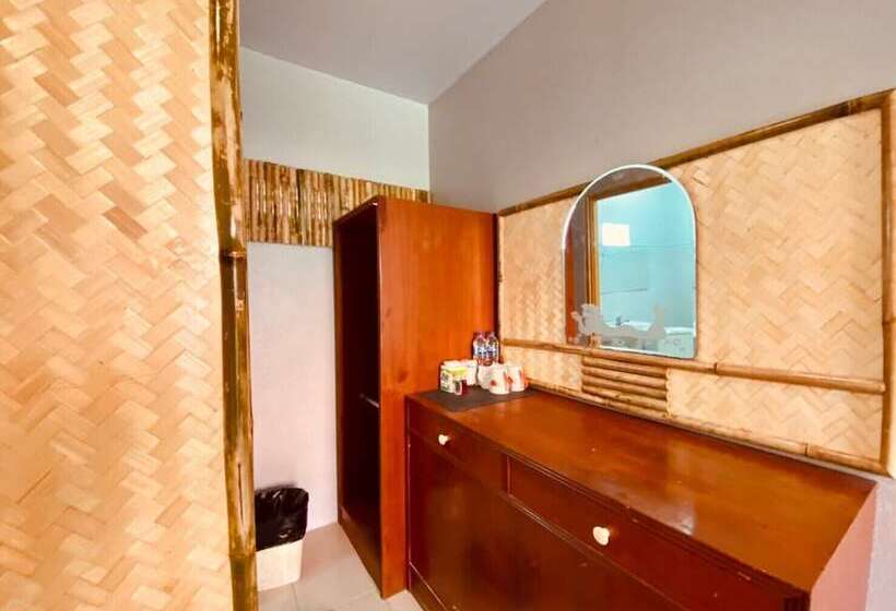 Номер Стандарт, Lipe Banyan Apartments