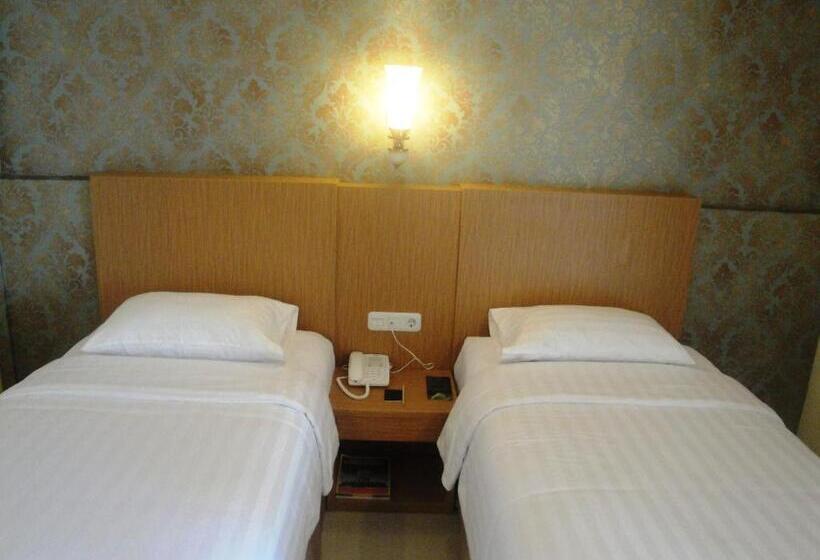 수피리어 룸, Ramayana