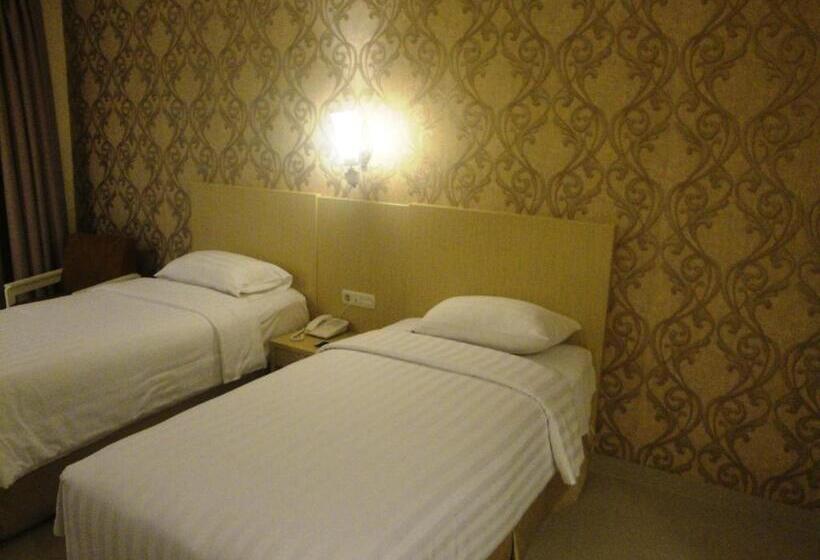 디럭스 룸, Ramayana