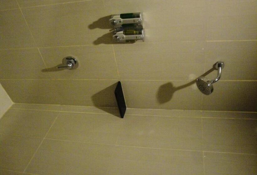 주니어 스위트, Ramayana